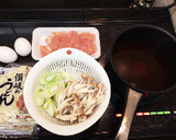 鶏肉としめじの卵とじうどん作り方1写真