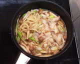 鶏肉としめじの卵とじうどん作り方2写真