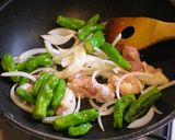 ピリ辛 鶏もも肉とししとうの甘辛炒め煮作り方3写真