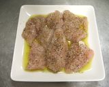 チキンの香草焼き・トマトソース添え作り方2写真