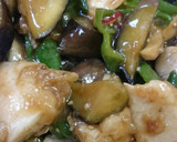 鶏胸肉とナスとピーマンとキノコの甘辛炒め作り方10写真