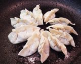 焼肉のタレで羽根つき餃子作り方6写真