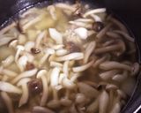 たっぷり茸と鶏肉の汁物作り方7写真