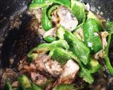 大人の味♡鯖缶とピーマンの山葵炒め作り方4写真