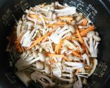 簡単！鶏肉とごぼうの炊き込みご飯♡作り方4写真