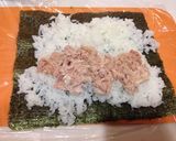 超簡単‼️ラップdeおにぎり♥️作り方1写真