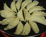 豚バラ超粗挽肉で作るジューシー焼き餃子作り方4写真