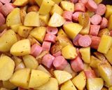 簡単！ミニじゃがウィンナー♪カレー粉炒め作り方2写真
