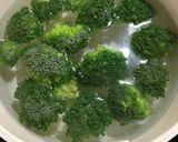 ブロッコリーのアンチョビ炒め作り方1写真