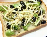 ブロッコリー茎と蒸し黒豆のゆかりトースト作り方4写真