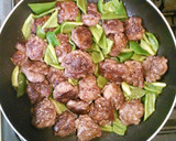超簡単子供が喜ぶ牛肉とピーマンとネギ炒め作り方9写真