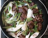 超簡単子供が喜ぶ牛肉とピーマンとネギ炒め作り方10写真
