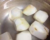 里いもと鶏肉の炒め煮作り方2写真