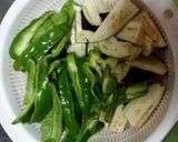 お袋の味♥茄子ピーマンの味噌炒め作り方1写真