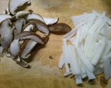 簡単 椎茸 えのき ワカメの お吸い物♪作り方1写真
