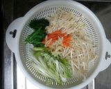 野菜たっぷり♪簡単♪餃子スープ作り方1写真