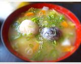 白と黒の白玉味噌汁作り方8写真