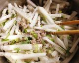 大根と挽肉の炒め煮作り方3写真
