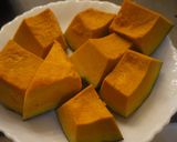 ほくほく甘~い♪ かぼちゃの生姜塩麹煮☆作り方1写真
