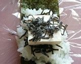 おにぎらず：中はクリームチーズと塩昆布作り方2写真