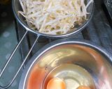 給料日前のお助けレシピ　もやしの春巻作り方1写真