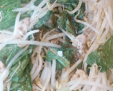 超簡単　豚バラともやしと小松菜肉炒め　作り方6写真
