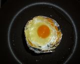 アルミホイルで ま~るい目玉焼き!(^^作り方1写真