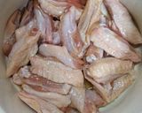 手羽中を使った大根、里芋の味噌煮作り方1写真