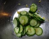 レンコンときゅうりとわかめの塩レモン和え作り方3写真