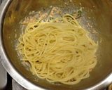 簡単和えるだけ！！鮭と茎ワカメのパスタ作り方4写真