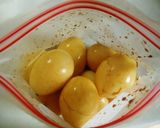 味付け卵。焼きそばの粉末ソースだけで！作り方4写真