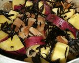 さつまいもとひじきの煮物作り方4写真