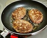 2種のソースで✿煮込みハンバーグ作り方4写真