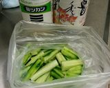 簡単♪調味料2つ！ビニル袋できゅうり漬作り方3写真