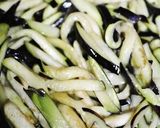 茄子の甜麺醤炒めde春巻き作り方5写真