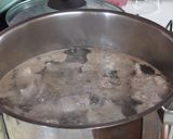 牛すじとじゃがいものじっくり煮込み作り方3写真