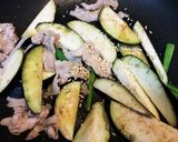 簡単！ナスの使い切り野菜オイスター炒め作り方3写真