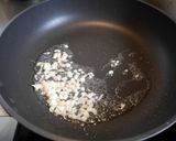 簡単!野菜とウィンナーのカレー炒め作り方2写真