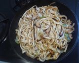 ササッとバターしょうゆの焼きうどん作り方7写真