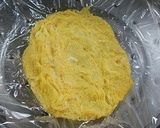 黄色く包んでおにぎらず：オムライス風作り方1写真