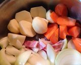 簡単❗️骨付き肉のシチュー作り方3写真