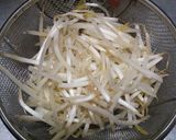 がっつり満腹♪塩豚モヤシラーメン作り方1写真