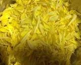 菊のごま油と麺つゆ和え作り方2写真