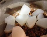 大根と豚バラ肉の炒め煮作り方4写真
