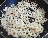 蓮根でアジアンちっくな炒め物♪作り方5写真