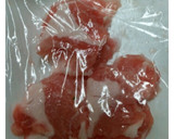 超簡単！！安売りの切り落とし肉で串カツ作り方1写真