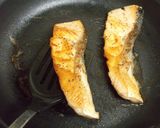 塩レモン＆醤油バターソース★鮭のムニエル作り方8写真