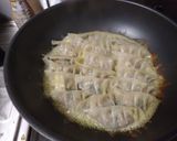 簡単♡カリカリチーズの羽根餃子作り方6写真