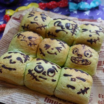 ハロウィン☆ふくろうのちぎりパン♪ by さとこぱんたーに