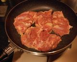 超簡単鶏もも肉粒マスタードクリームソース作り方1写真